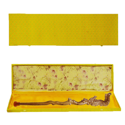 A mão de madeira do artesanato 90cm cinzelou bengalas
