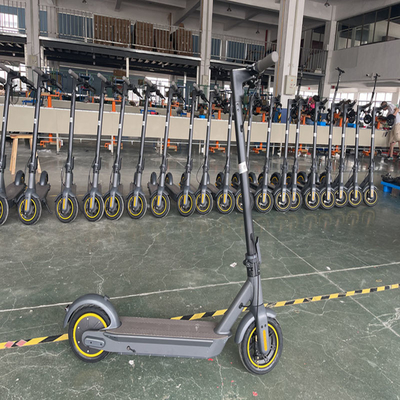&quot;trotinette&quot; elétrico dobrável do pneu pneumático de 10 polegadas para adultos